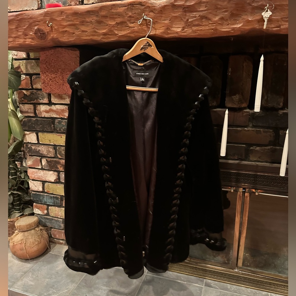 Women’s large black super soft coat